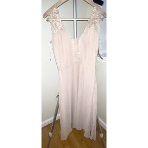 NWT Vintage Elise Ryan 1950's  Long Nightgown w/Pleated Bodice & Lace. Size 8